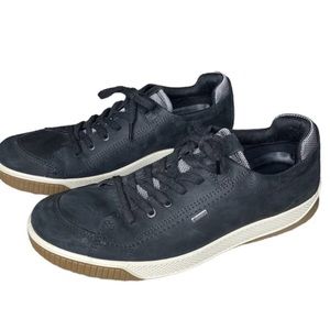 Ecco black leather shoes